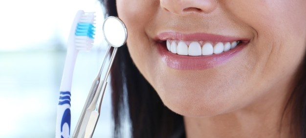 Complete Guide to Maintain Healthy Gums