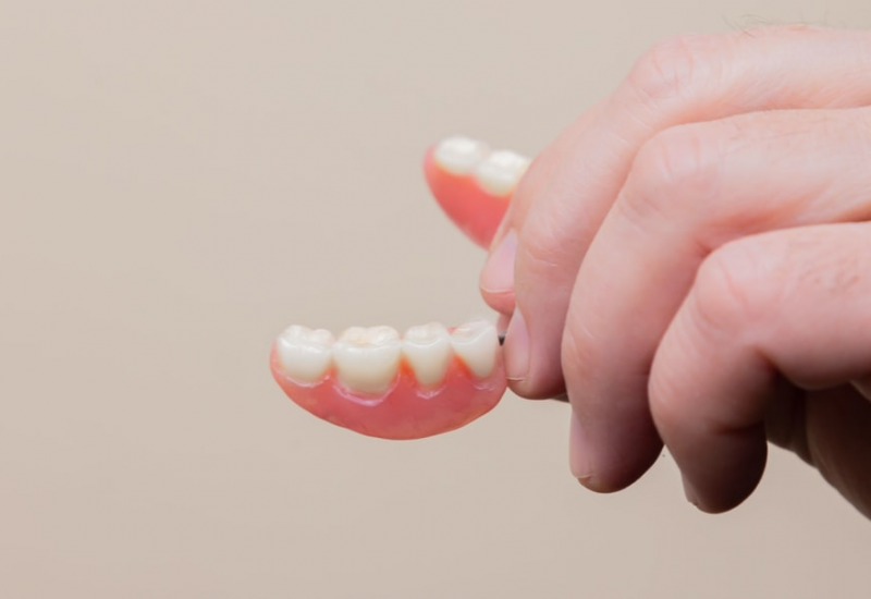 single tooth denture